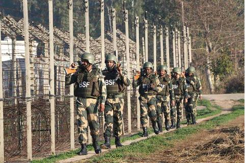 ▲印度边境安全部队(BSF)的警员。图源:印度报业托拉斯(PTI)