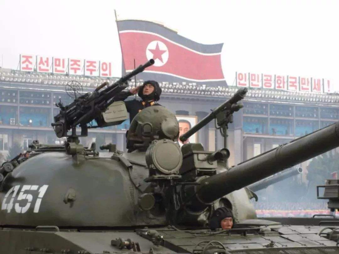 以往“天马”坦克为增强防空能力,使用了14.5毫米高射机枪和便携式防空导弹。