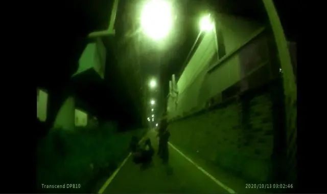 警方逮捕两名嫌犯(图源:台媒)