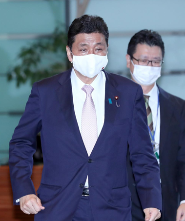 当地时间23日,岸信夫在首相官邸 图源:日媒