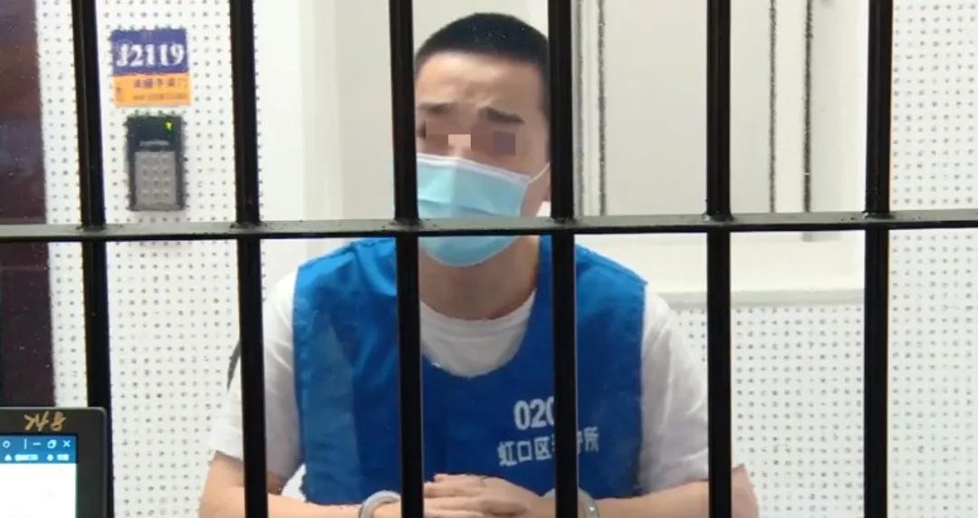 售假商家老板任某被拘留审讯