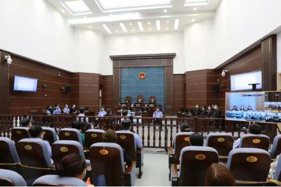 图:6月30日,于文波一审被判处有期徒刑25年。