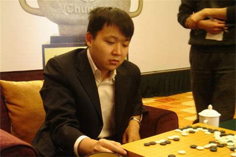 彭荃,职业棋手,世界季军,著名讲棋人。
