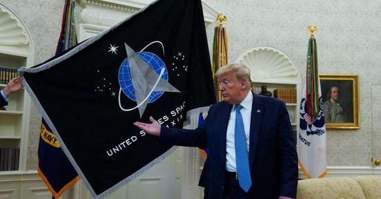 2019年,特朗普宣布成立第六个军种“太空军”(来源:msn.com)