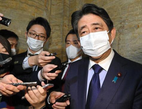 安倍24日接受采访 图源:日媒